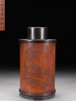 根仙刻款竹雕風(fēng)景詩(shī)文茶葉罐