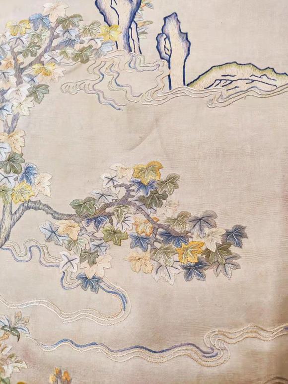 正荣株式清代缂丝卷轴