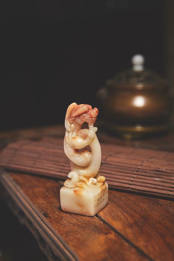 清费龙丁寿山石螭龙印章