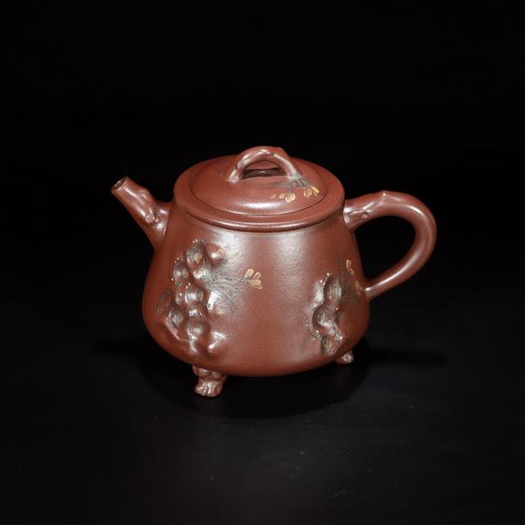 顾景舟作三足梅桩紫砂壶