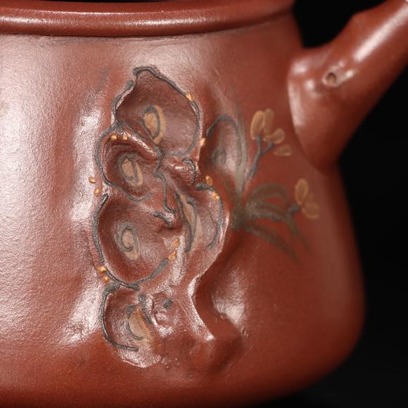 顾景舟作三足梅桩紫砂壶