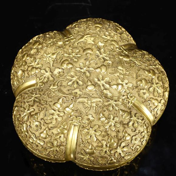 新加坡骏腾国际夜场私人旧藏中国古董无底价拍卖会