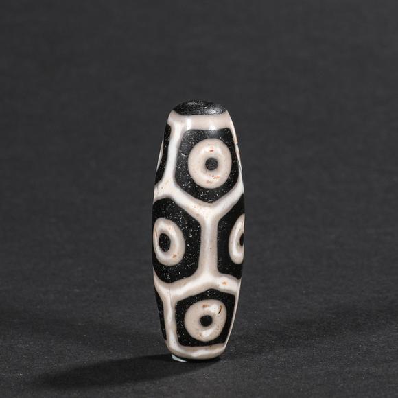 唐物九眼至尊至纯天珠