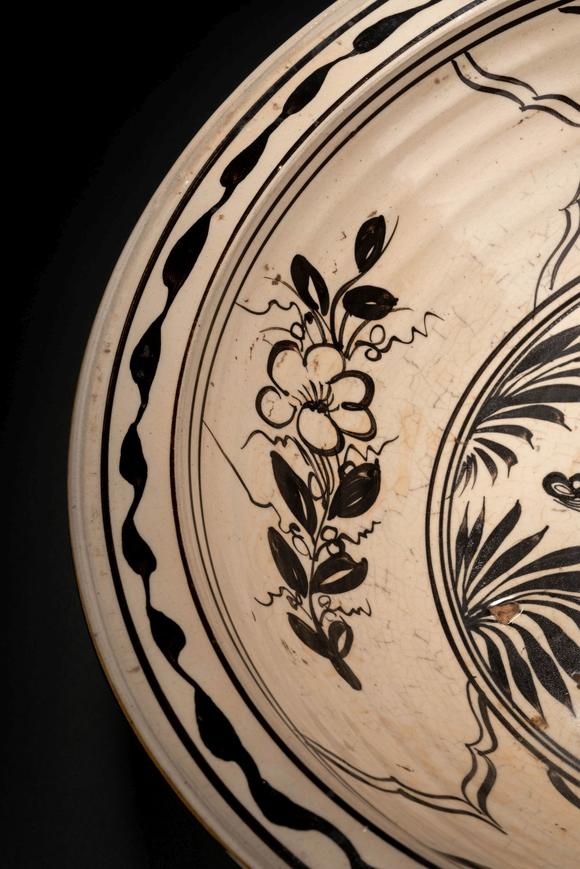 元代磁州窑鱼藻纹盆