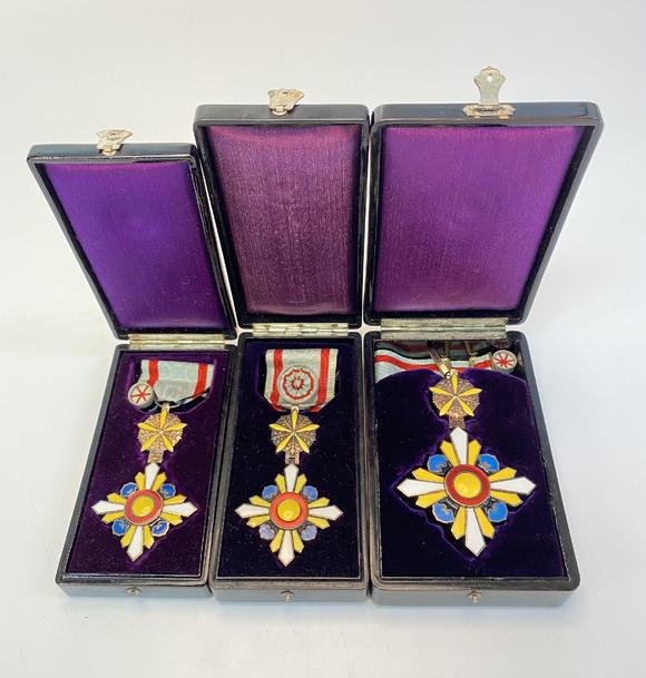 景云勋位章3枚_景云勋位章3枚估价_景云勋位章3枚高清大图_易拍全球