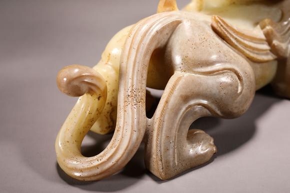 明代和田玉玉兽