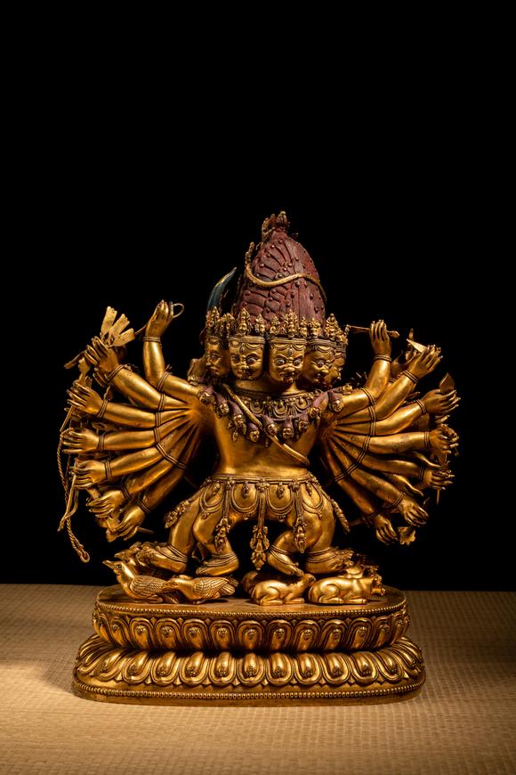 日本东海名古屋清代 鎏金大威德金刚造像