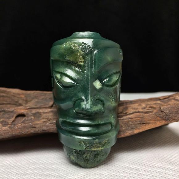 日本京都粤盛株式会社玛瑙复古三星堆神人面具吊坠