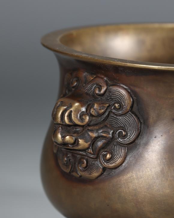 大明宣德年制款双狮耳香炉