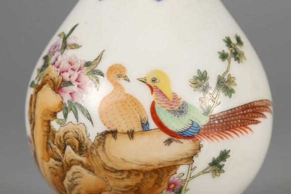 雍正 珐琅彩花鸟玉壶春瓶高清大图_易拍全球东京国际山中商会旧藏瓷器