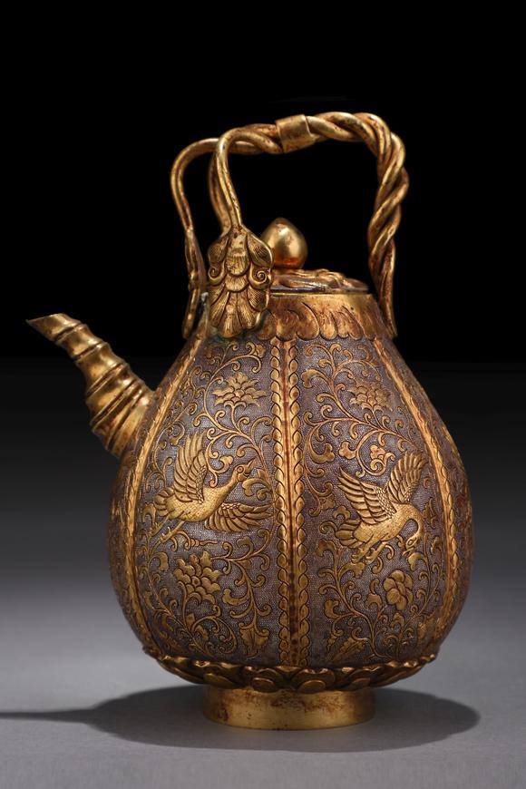 silveringandgoldenholdingvase银鎏金提梁壶