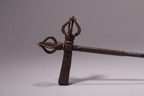 明铁嵌铜五股金刚锤