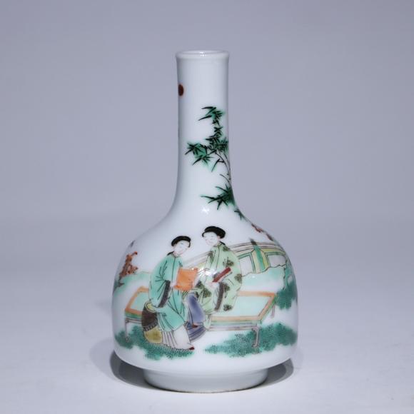 A wu cai figure vase a wu cai figure vase a wu cai figure vase