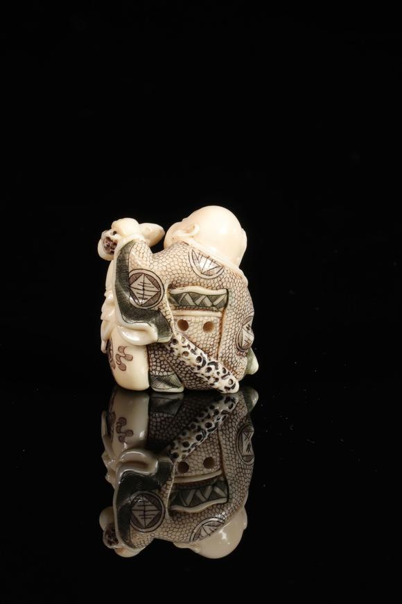 日本牙雕 佛和老鼠