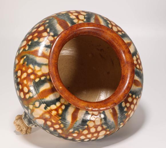 tri-colour glazed pot wit three feet from tang 唐代三彩三足罐