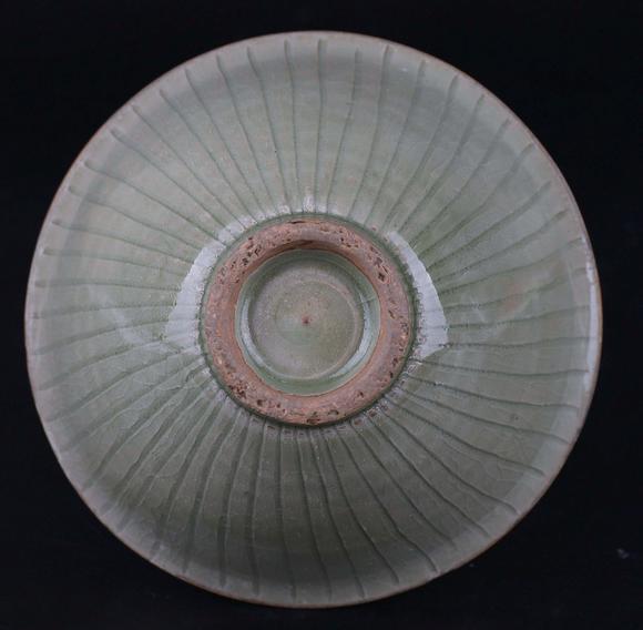 广东万丰元 耀州窑青釉刻花斗笠碗