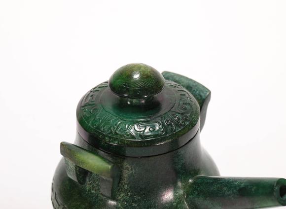 饕餮纹酒壶hetianjadeofthehandynasty