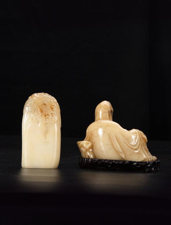 清壽山石觀音白芙蓉石印章二件 soap stone guanyin and seal qing