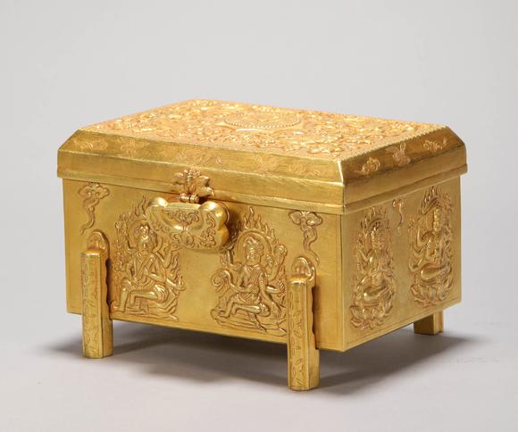 gold squared buddhist sarira box from tang 唐代纯金四方舍利盒子