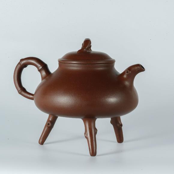 民国紫砂范大生三足壶