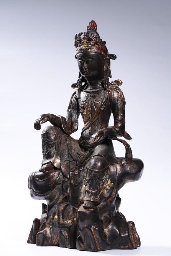 明代 铜漆金自在观音坐像