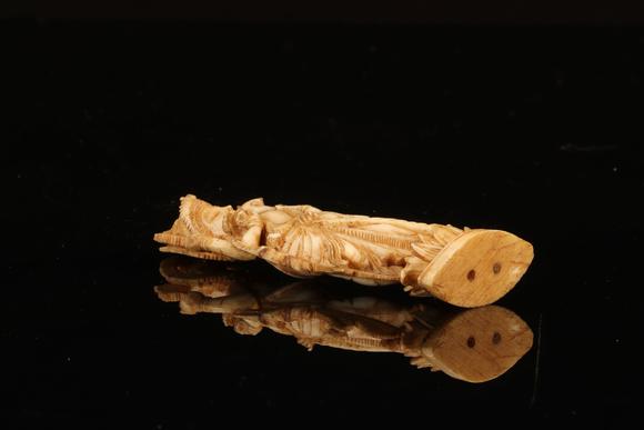 印度-象牙制舞者的雕塑