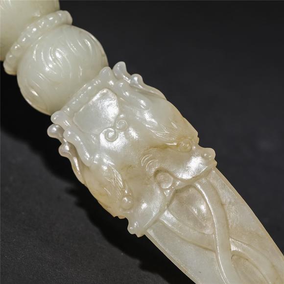white jade carved vajra 白玉雕金刚杵