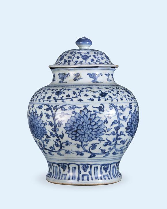 明正德 青花缠枝莲大盖罐