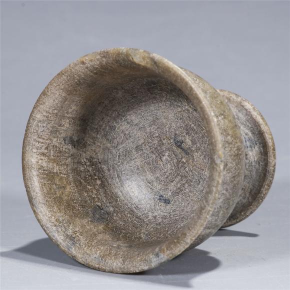 jade carved stem cup 豹斑玉高足杯