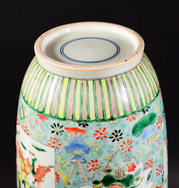 五彩人物棒槌瓶