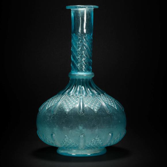 colour crystal vase from tang唐代琉璃瓶