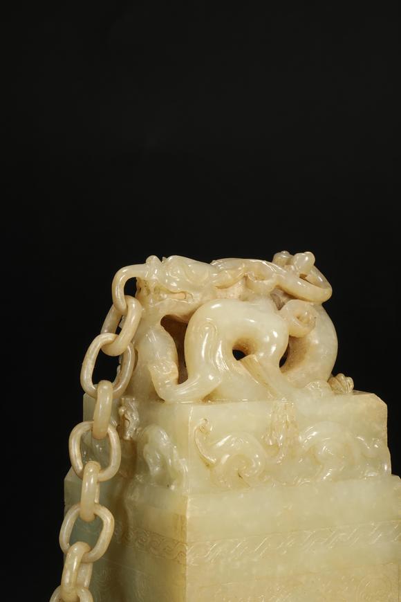 hetian jade seal from han汉代和田玉印章
