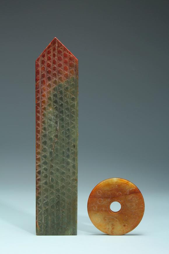 汐丘国际拍卖明以前玉圭玉璧一组