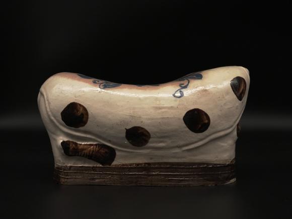 宋磁州窑色絵花纹猫陶枕