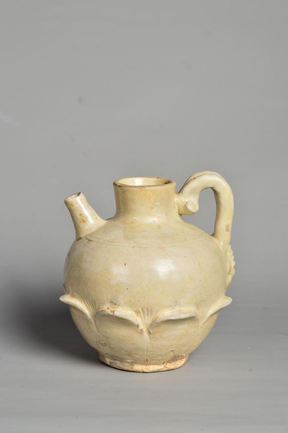 ding kiln ewer 定窑执壶