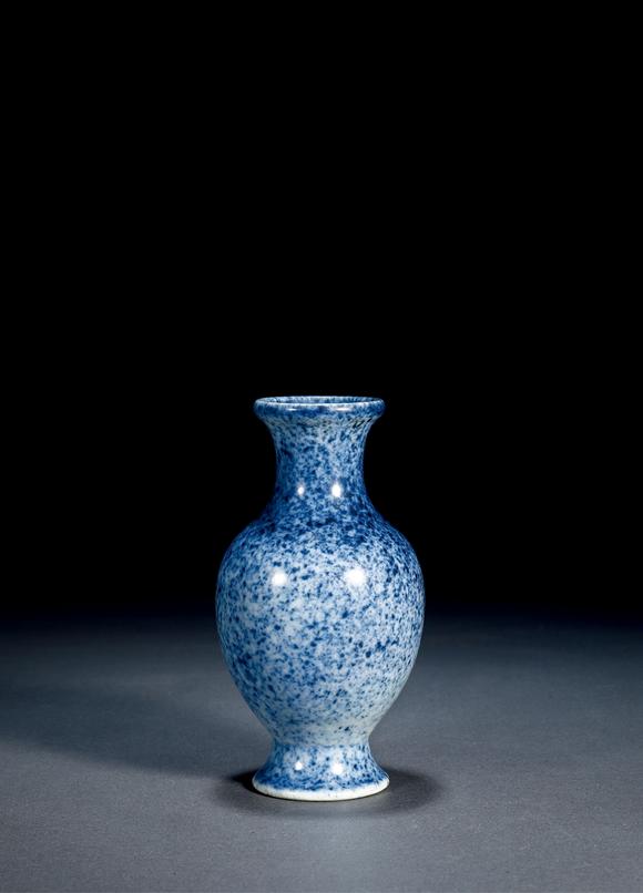 清雍正·青金蓝釉观音瓶