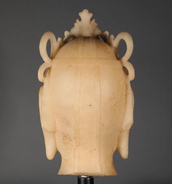 white jade buddha head statue from tang 唐代汉白玉佛头