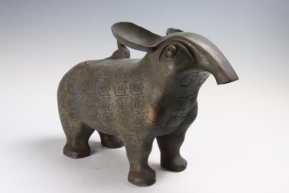 bronze animal ornaments 青铜兽摆件