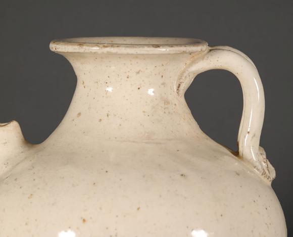 xing kiln ewer from the five dynasties period 五代時期邢窯執壺