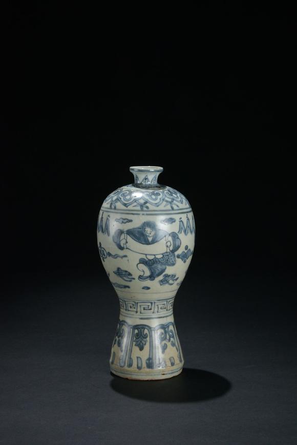 明代 青花人物纹梅瓶