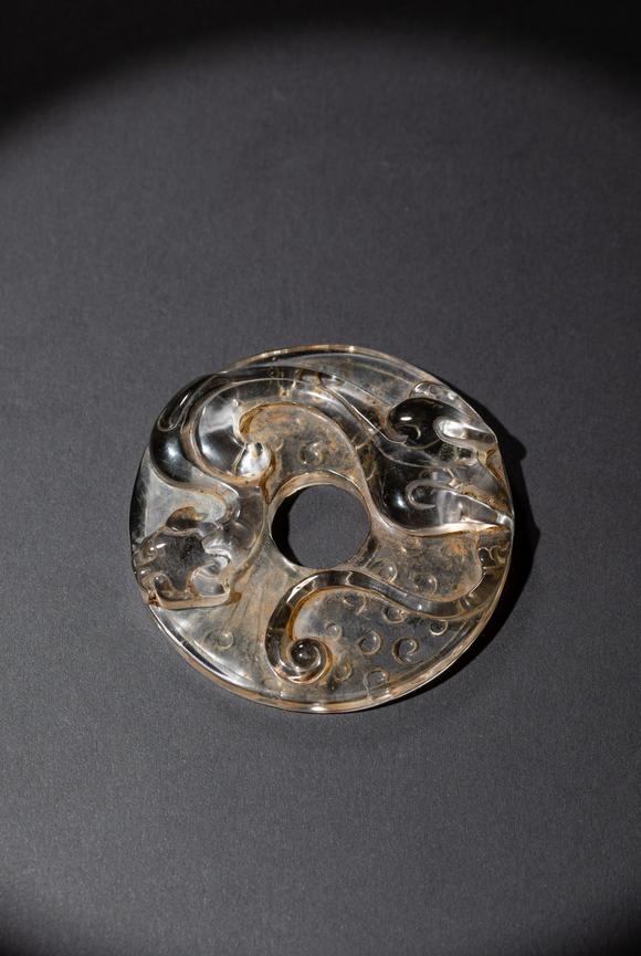 acarvedcrystalchilongbidisk水晶雕螭龙谷纹璧宋