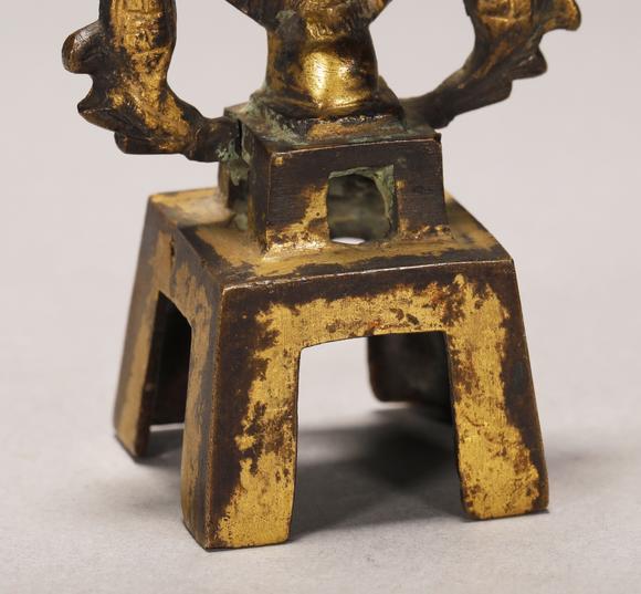 铜鎏金一佛二弟子板凳佛