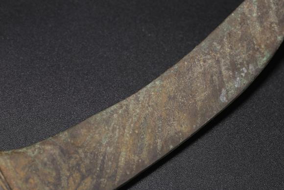 mega international auction铜制龙首刀 bronze cast dragon sword