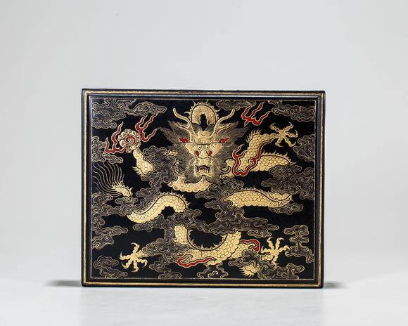 大漆描金龙纹方盒