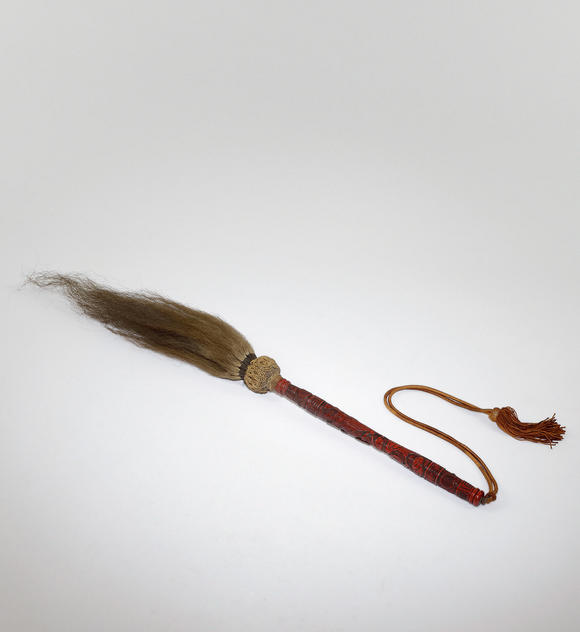 日本美协堆朱云龙纹拂尘