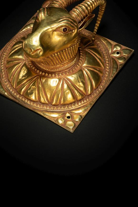 gold goat head from sassanid dynasty 波斯萨珊王朝金羊头