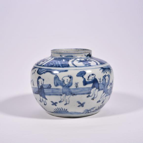 华艺国际明 青花婴戏图罐
