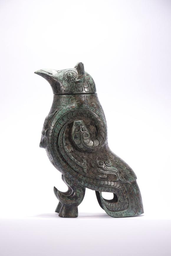 青铜鸟尊