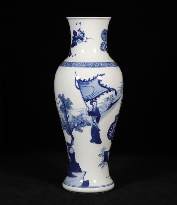 blue and white vase kangxi style 清代康熙青花人物观音瓶