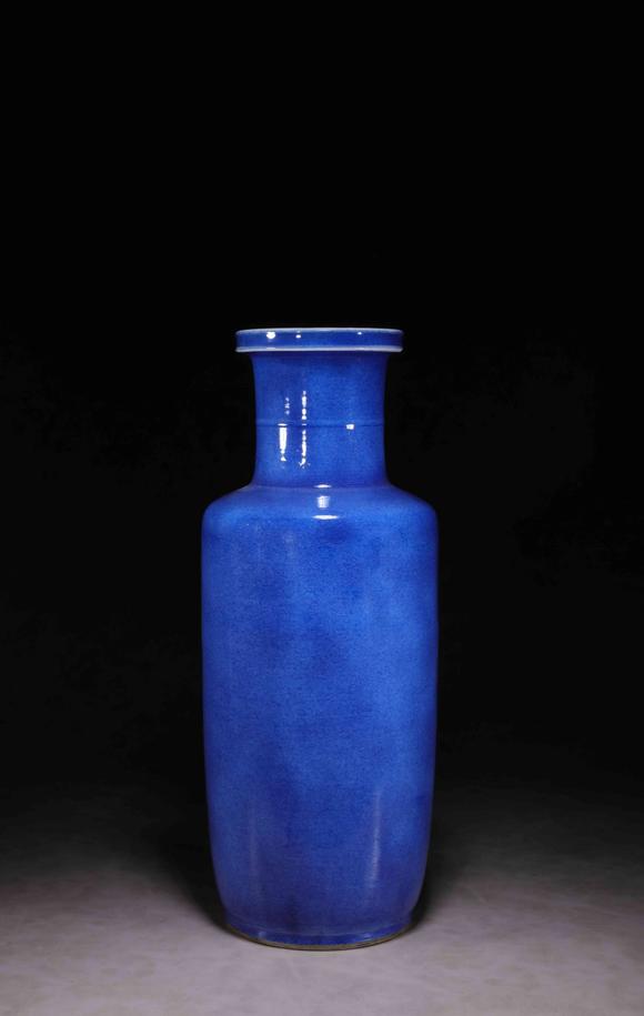 洒蓝釉棒槌瓶